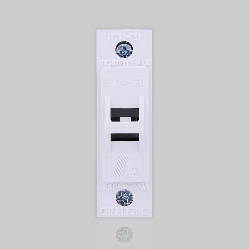 南宫NG·28相信品牌力量，南宫NG·28相信品牌力量集团，南宫NG·28相信品牌力量集团有限公司，中国南宫NG·28相信品牌力量，RT14系列有填料封闭管式圆筒形帽熔断器